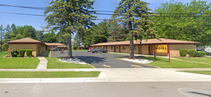 Star Motel (Stroh's Motel)